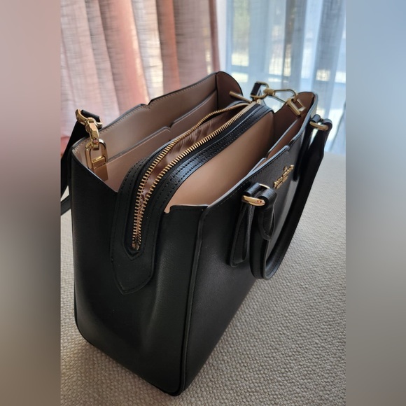Kate Spade Satchel/crossbody - Picture 2 of 3